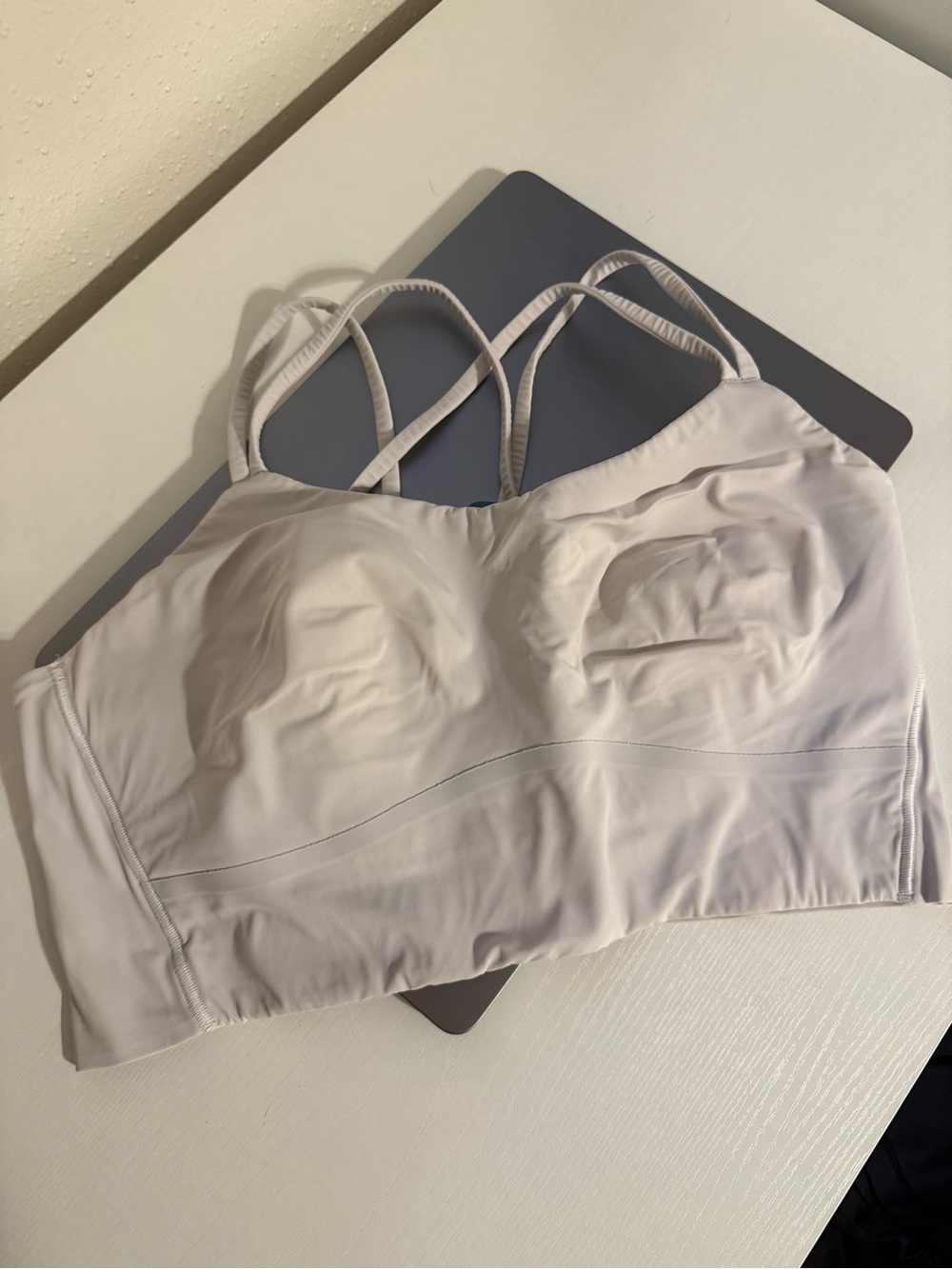 Lululemon Strappy Longline Sports bra - Wome